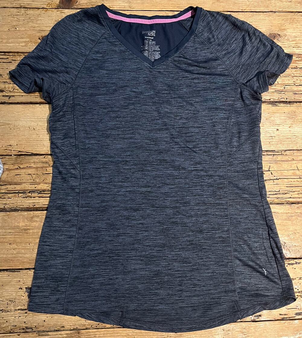 Danskin Now Womens Size M Grey Semi-Fitted T-Shirt NWOT